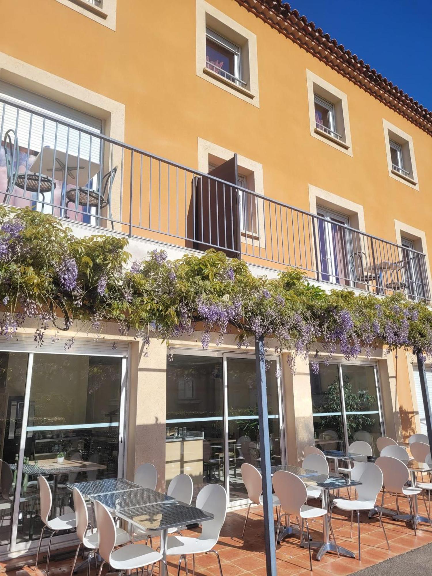 Hotel De L'Orb Bédarieux Екстериор снимка